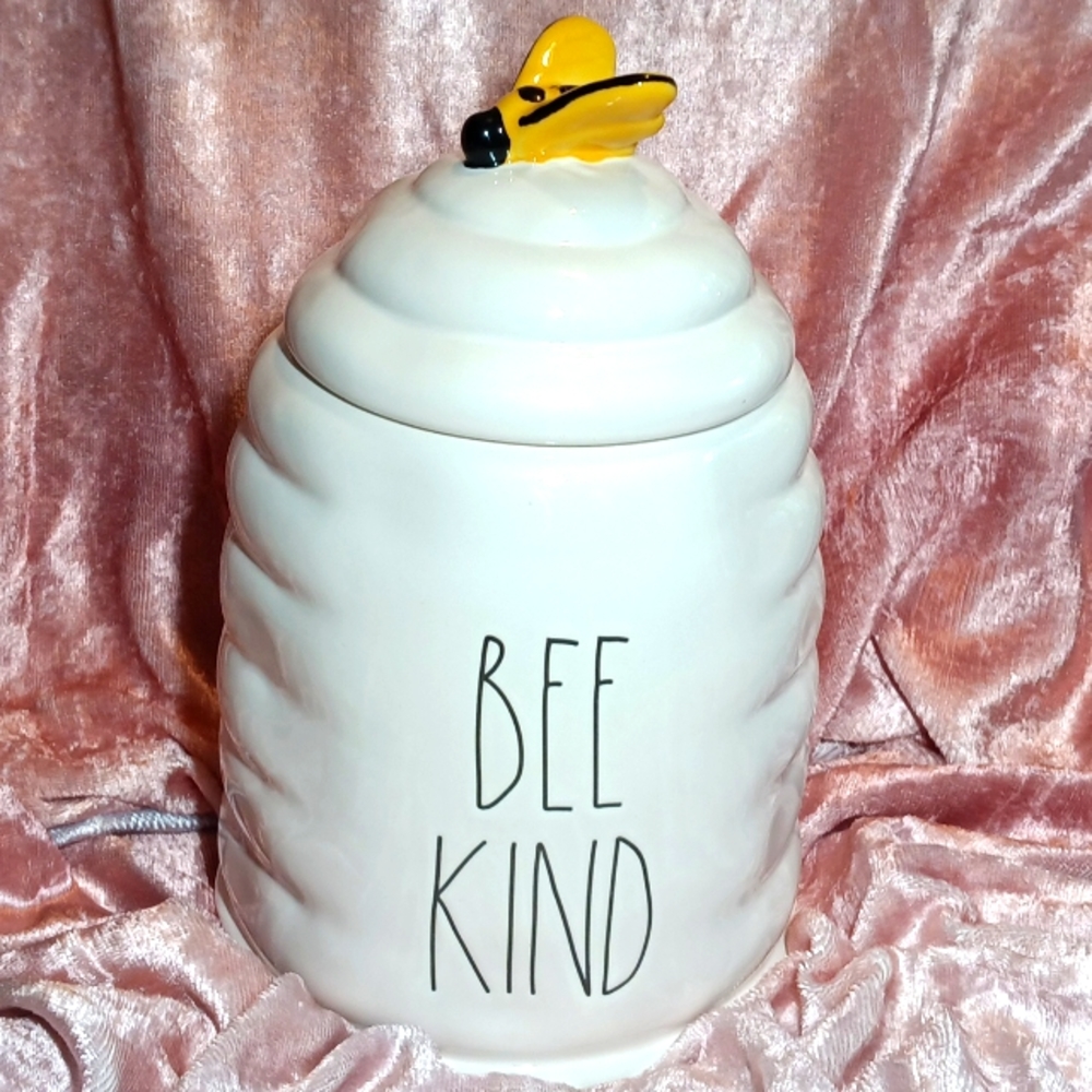 Rae Dunn Bee Hive Large Canister 'Bee Kind' Gem